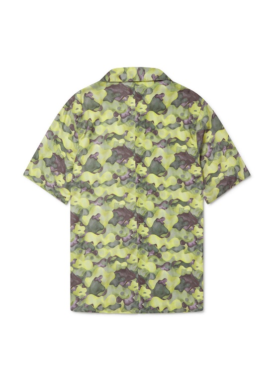 https://cdn.shopify.com/s/files/1/1429/1636/products/notag_watercolourcamo_02.jpg?v=1652803210