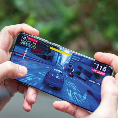 Someone playing a game on Samsung Galaxy S20 FE