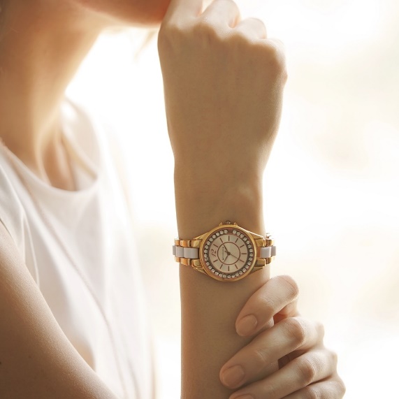 Newbridge Silverware Ladies Watch Round Face (Rose) Clear Stones 2