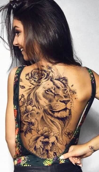 women tattoo