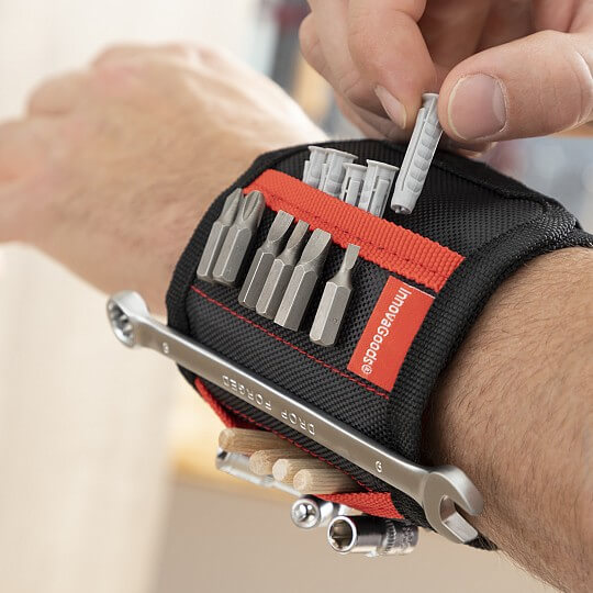 magnetic wristband