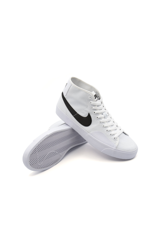 https://www.bonkers-shop.com/wp-content/uploads/nike-sb-blzr-court-mid-shoe-white-black-01.jpg