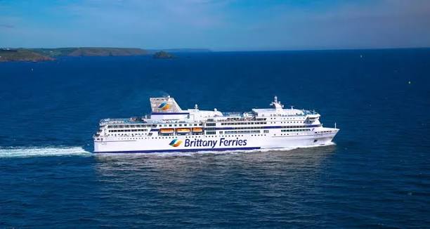 Ferries vers l'Angleterre 2026 - Comparez les prix et achetez vos billets pour l'Angleterre - Direct Ferries