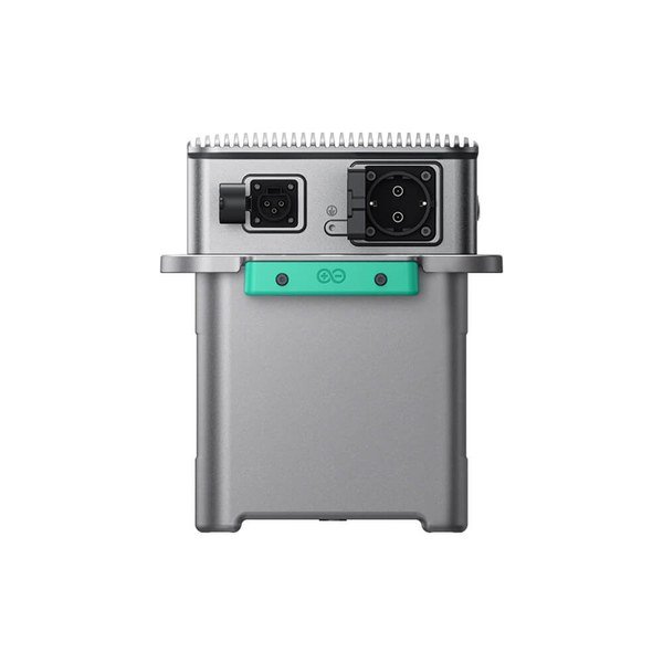 Zendure SolarFlow 800 Pro 2 solar battery with its connector panel
