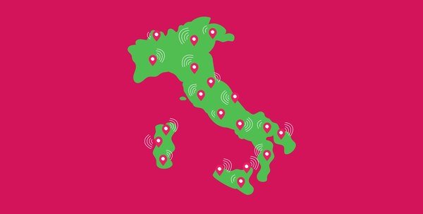 Map of Italy with network points illustrating 5G coverage from Enel